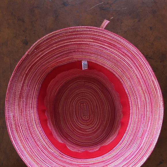 Hat - Picture 2 of 3